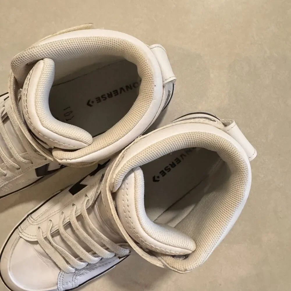 Converse All Star Pro Blaze Strap Leather High Top Sneakers 6 Youth White Black